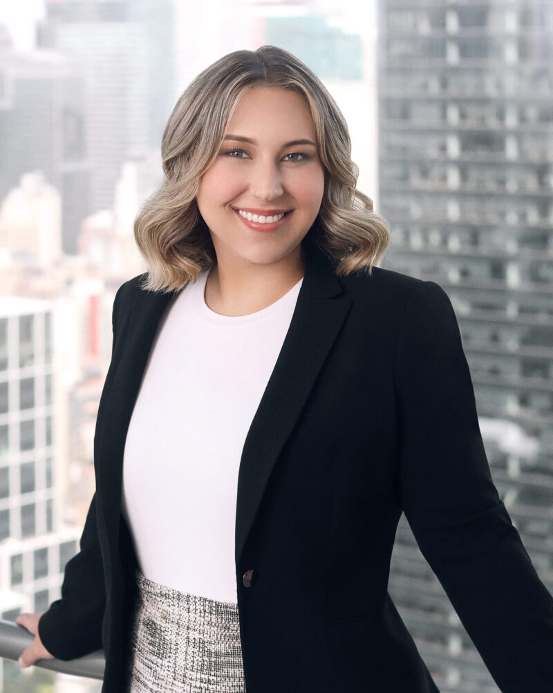 Zoe Maher headshot